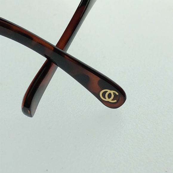 Oleg Cassini Big Round Tortoise Shell Medium Arm Yellow Tint - Picture 7 of 7